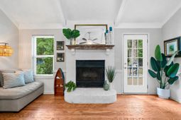 1027 Yorktown Drive photo 4