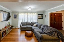 207 Foxcroft Lane photo 4
