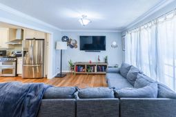 207 Foxcroft Lane photo 4
