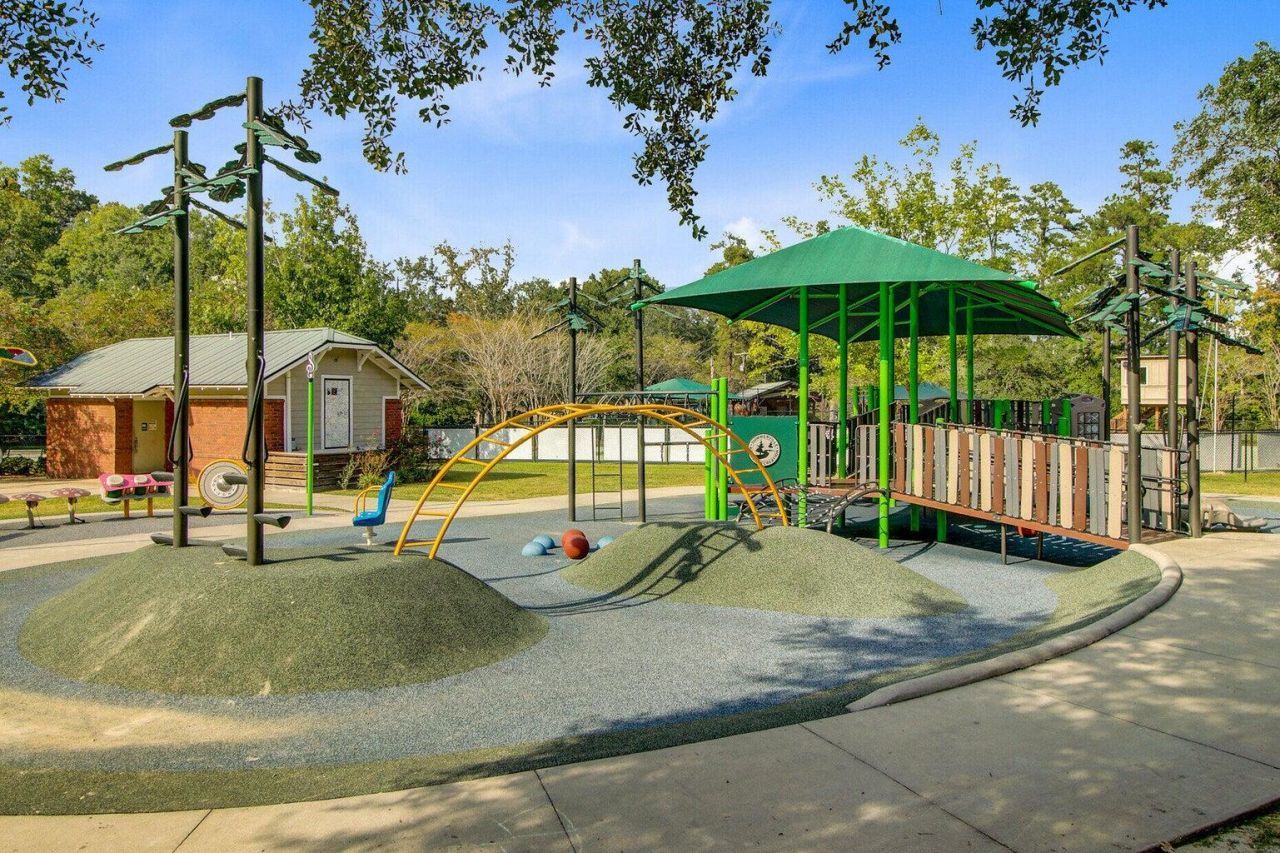 517 W Carolina Avenue Photo 118