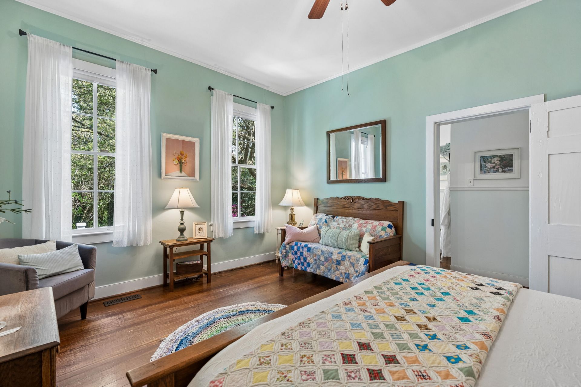 517 W Carolina Avenue Photo 41