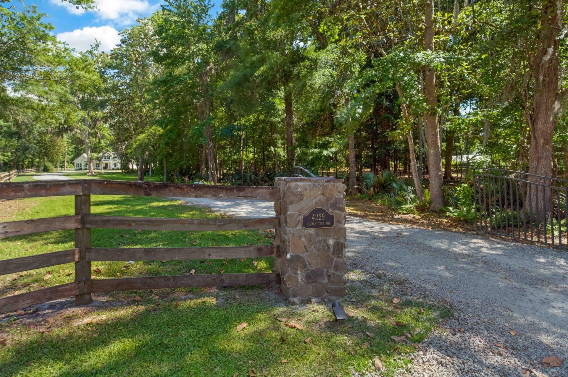4229 Cobble Trot Way Photo 6