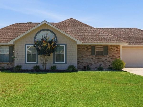 196 Kacey Lane, Waveland, MS 39576