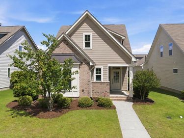 2820 Haw River Trail, Apex, NC 27502