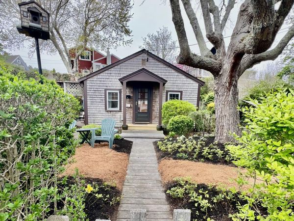 23 Cottage Street , Provincetown, MA 02657
