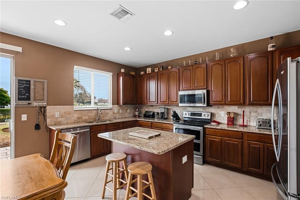18290 Pine Nut Ct , Lehigh Acres, FL 33972 Photo
