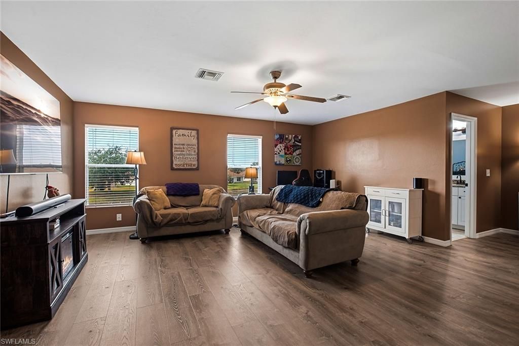 18290 Pine Nut Ct , Lehigh Acres, FL 33972 Photo