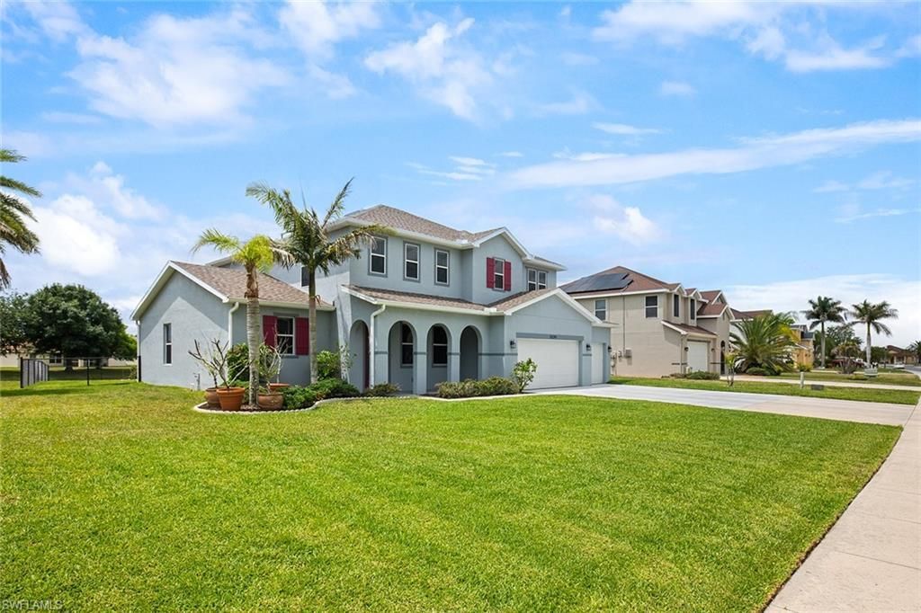 18290 Pine Nut Ct , Lehigh Acres, FL 33972 Photo