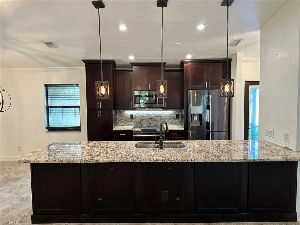 4266 Island Cir , Unit B, Fort Myers, FL 33919 Photo