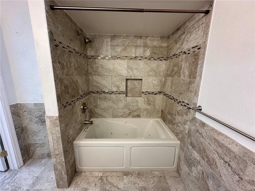 4266 Island Cir , Unit B, Fort Myers, FL 33919 Photo