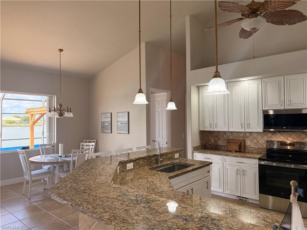 1028 Hancock Bridge Pkwy, Cape Coral, FL 33990 Photo