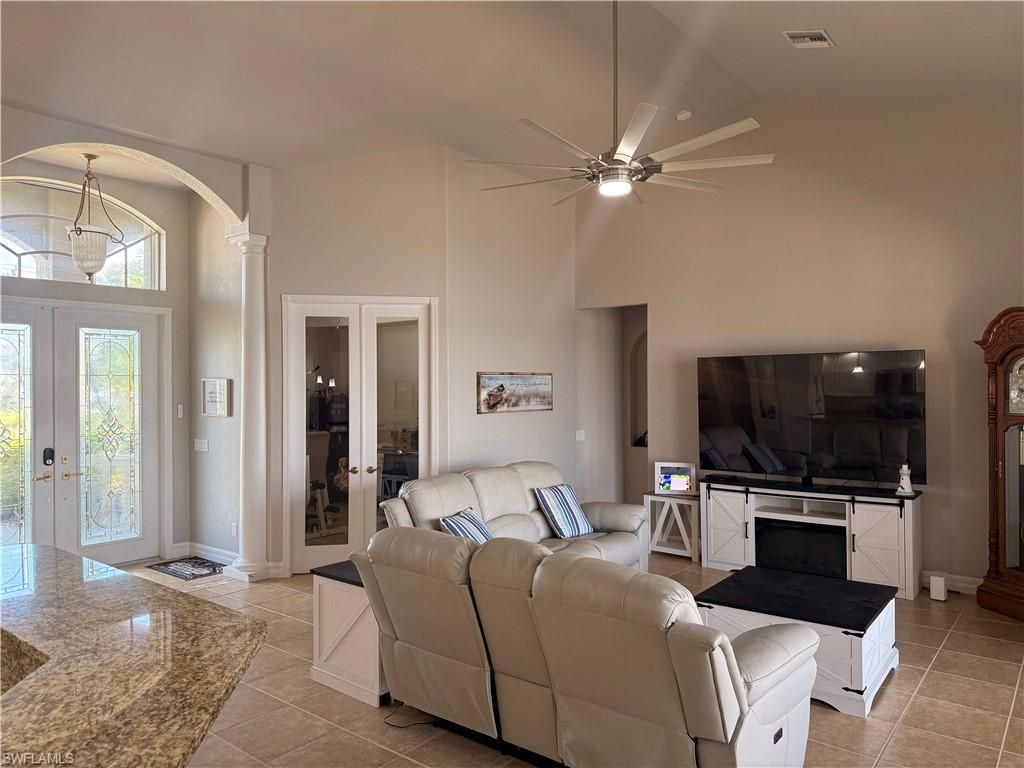 1028 Hancock Bridge Pkwy, Cape Coral, FL 33990 Photo