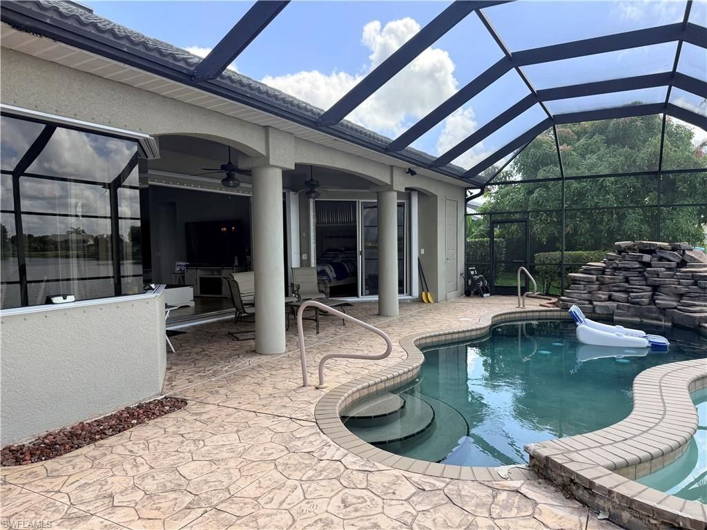 1028 Hancock Bridge Pkwy, Cape Coral, FL 33990 Photo