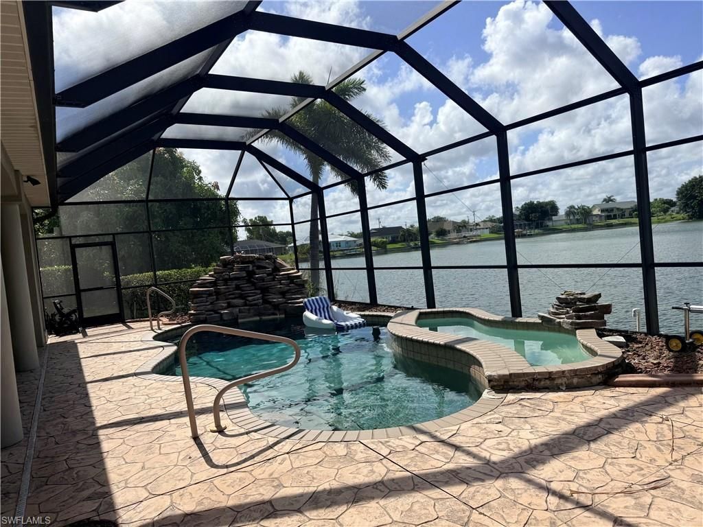 1028 Hancock Bridge Pkwy, Cape Coral, FL 33990 Photo