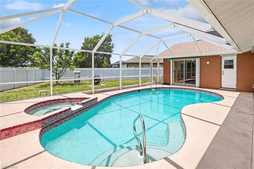 628 SE 21st Ln , Cape Coral, FL 33990 Photo