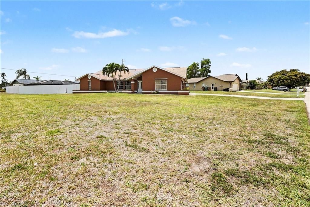 628 SE 21st Ln , Cape Coral, FL 33990 Photo