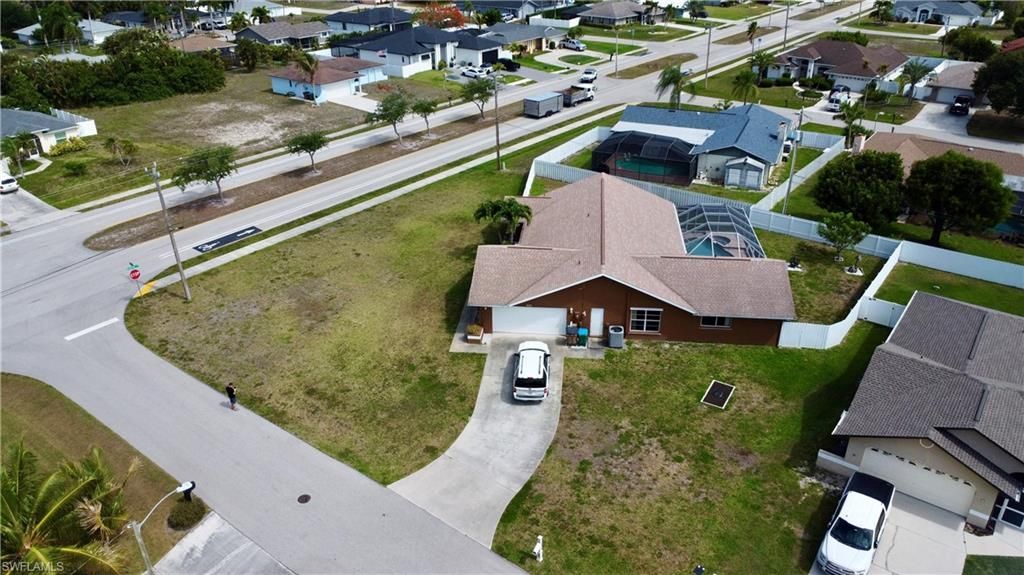 628 SE 21st Ln , Cape Coral, FL 33990 Photo