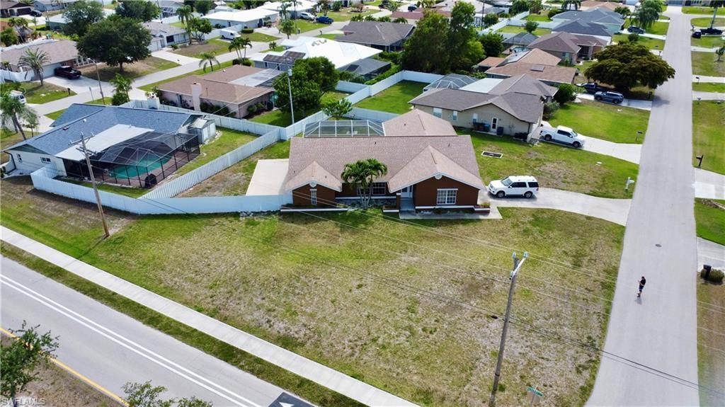 628 SE 21st Ln , Cape Coral, FL 33990 Photo