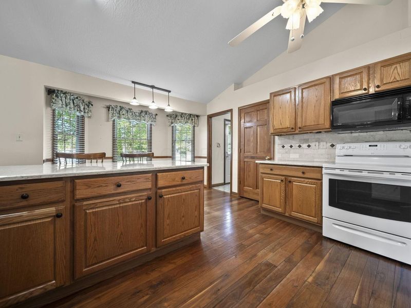 525 Burdick Drive , Washington Court House, OH 43160 Photo 12