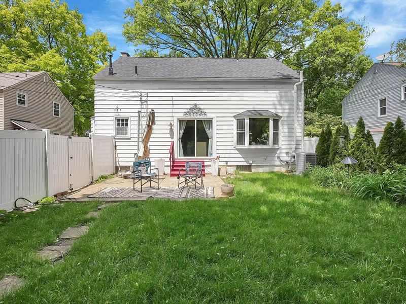 2657 Wellesley Road , Columbus, OH 43209 Photo 28