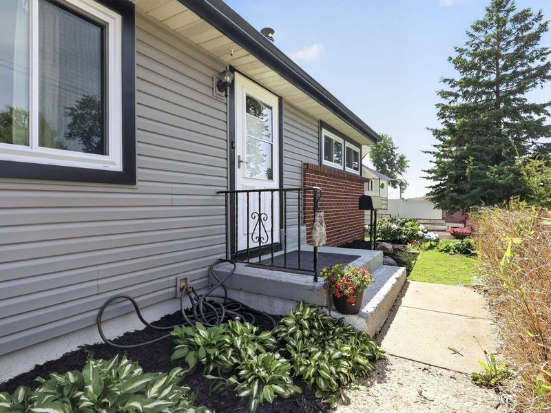 845 Weldon Avenue , Columbus, OH 43224 Photo 4