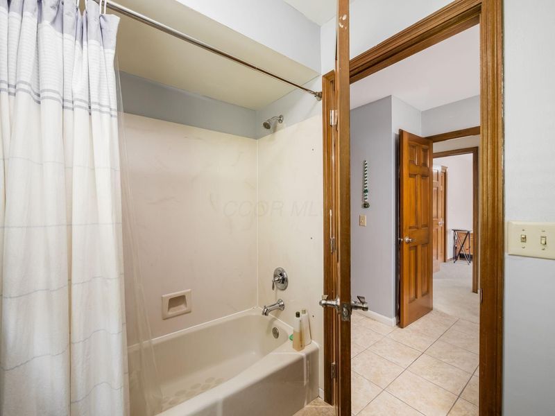 9442 Din Eidyn Drive , Dublin, OH 43017 Photo 28