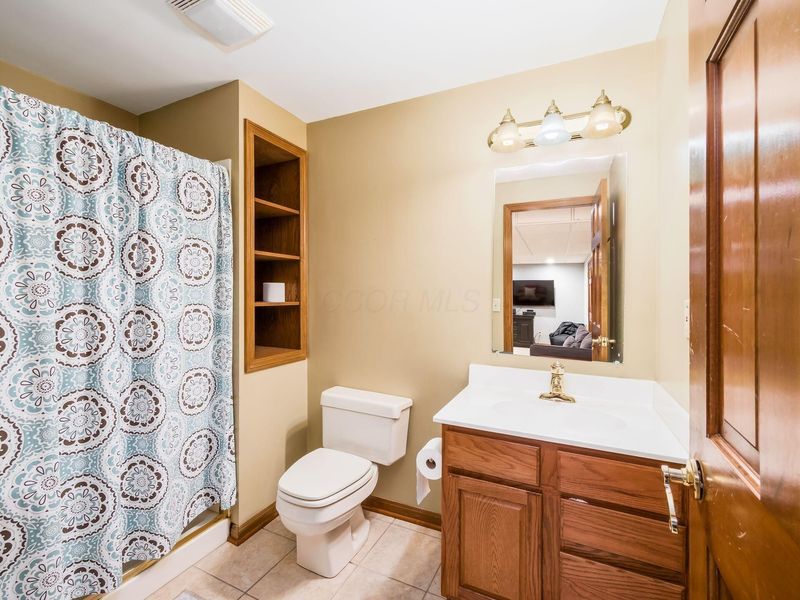 9442 Din Eidyn Drive , Dublin, OH 43017 Photo 32