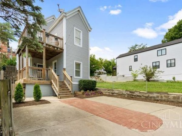 448 Delta Avenue, Cincinnati, OH 45226