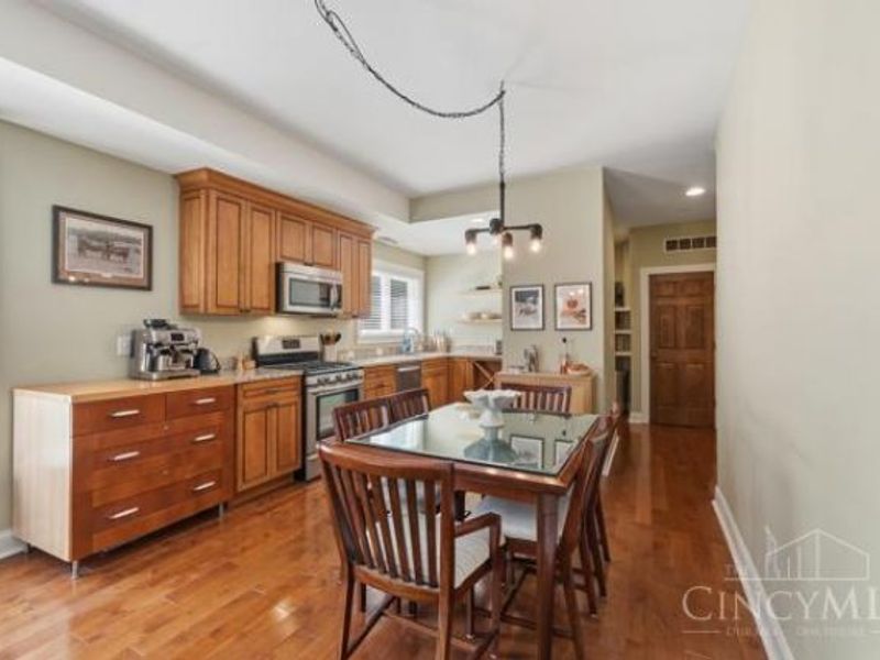 448 Delta Avenue, Cincinnati, OH 45226 Photo 5