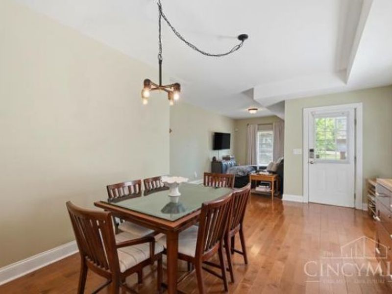 448 Delta Avenue, Cincinnati, OH 45226 Photo 6