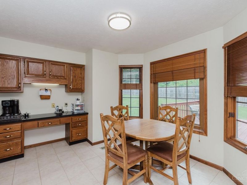 4139 Abbeygate Drive, Beavercreek, OH 45430 Photo 12