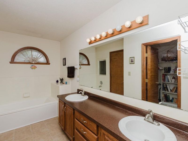 4139 Abbeygate Drive, Beavercreek, OH 45430 Photo 23