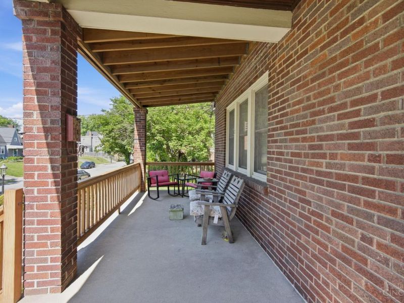 3024 Mapleleaf Avenue, Cincinnati, OH 45213 Photo 3