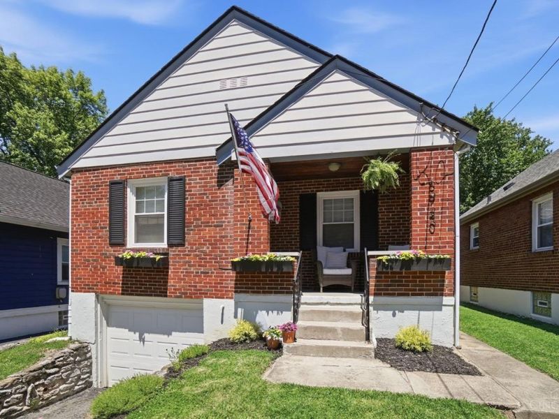 6920 Grace Avenue, Cincinnati, OH 45227 Photo 2