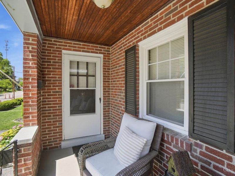 6920 Grace Avenue, Cincinnati, OH 45227 Photo 4