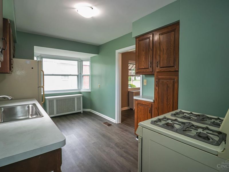1469 Hill Avenue, Cincinnati, OH 45231 Photo 12