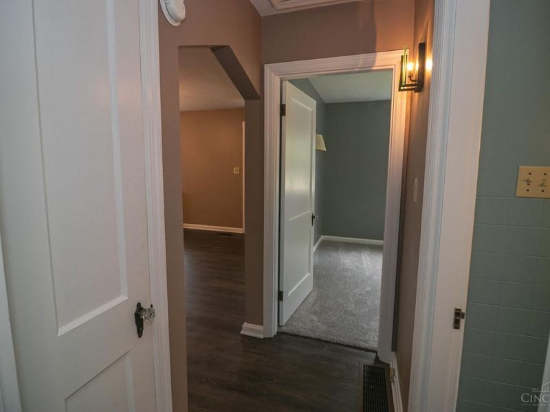 1469 Hill Avenue, Cincinnati, OH 45231 Photo 23