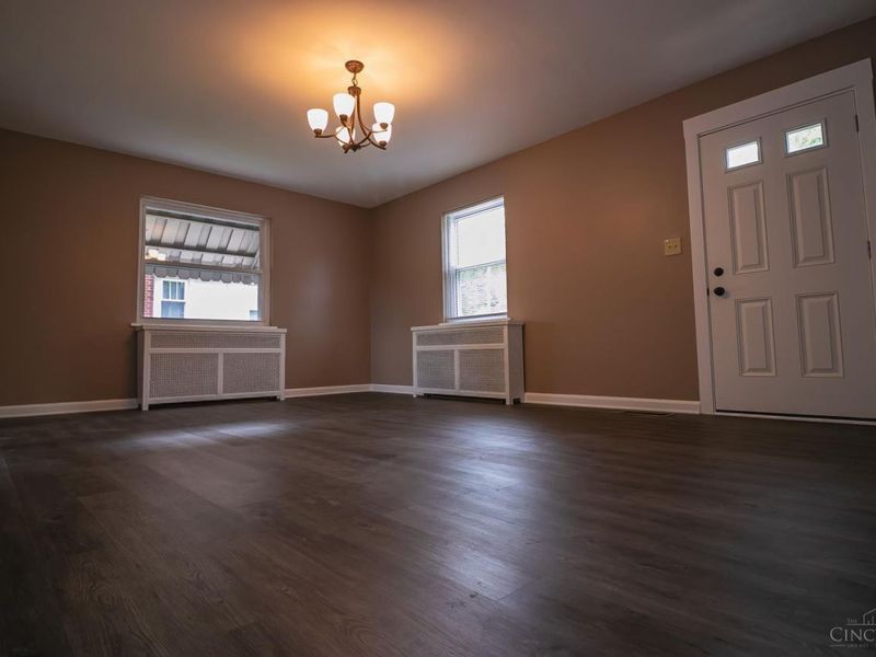 1469 Hill Avenue, Cincinnati, OH 45231 Photo 6
