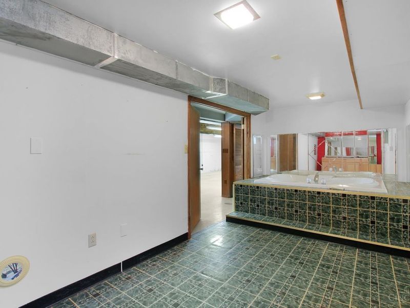 9046 W Saxton, West Chester, OH 45069 Photo 24