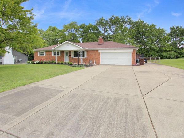 9046 W Saxton, West Chester, OH 45069