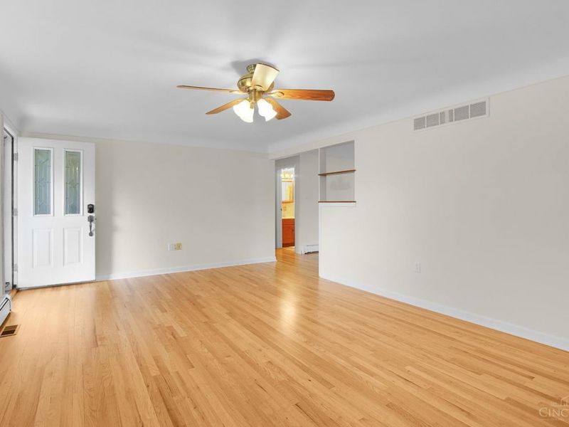 9046 W Saxton, West Chester, OH 45069 Photo 8