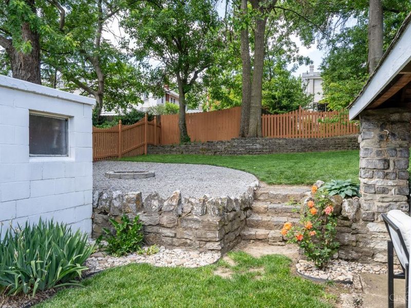 2226 Drex Avenue, Cincinnati, OH 45212 Photo 39