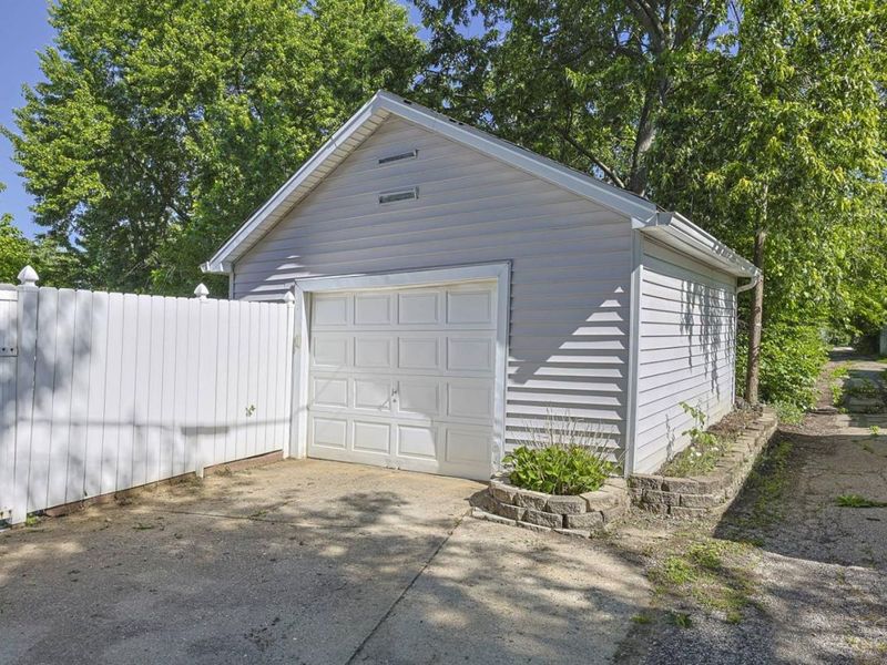 1914 Madison Avenue, Cincinnati, OH 45231 Photo 37
