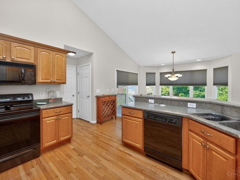 6251 Springdale Road, Colerain Township, OH 45247 Photo 10