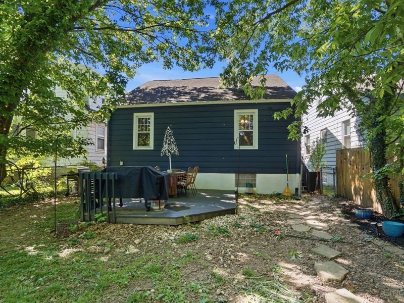 7048 Cambridge Avenue, Columbia Twp, OH 45227 Photo 42