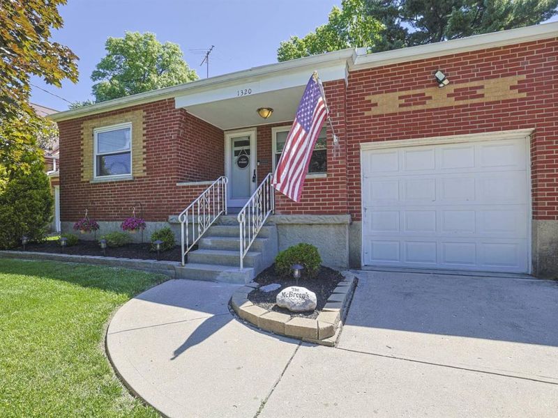 1320 Beechmeadow Lane, Green Township, OH 45238 Photo 5
