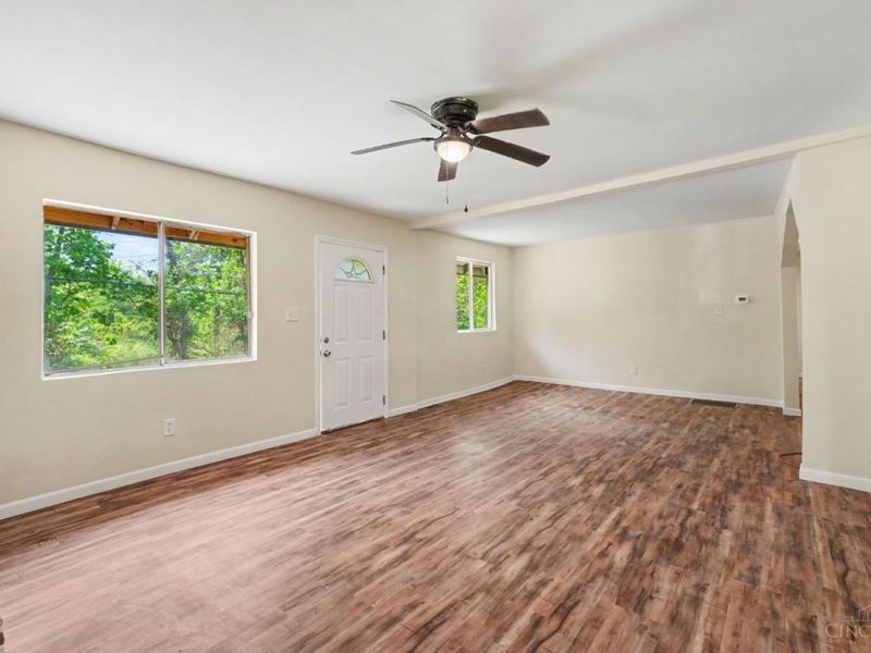 8547 Davis Road, Maineville, OH 45039 Photo 5