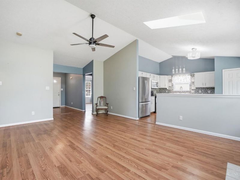 605 Quail Hollow Drive, Trenton, OH 45067 Photo 5
