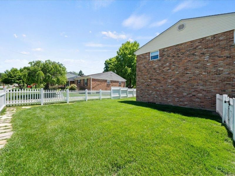 1996 Robinway Drive, Anderson Twp, OH 45230 Photo 33