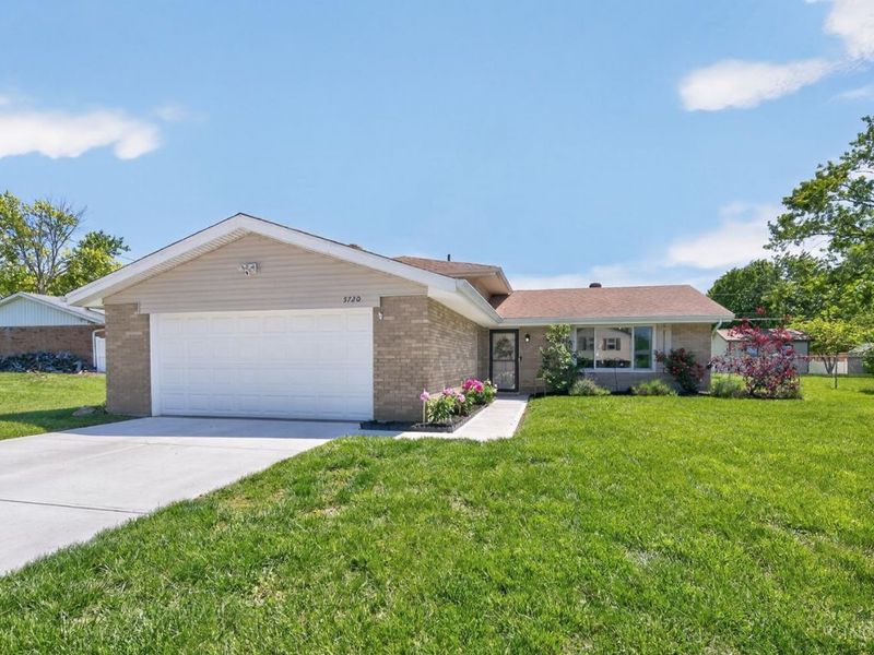 5720 Lake Huron Drive, Fairfield, OH 45014 Photo 1